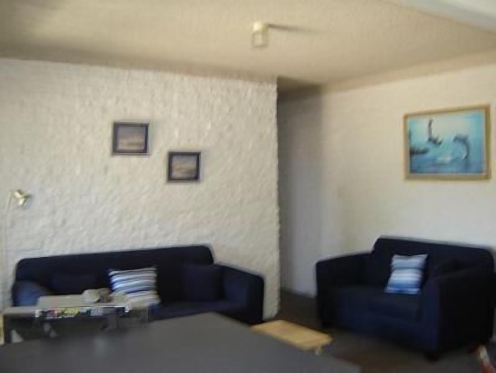 flat-screen tv, dvd player