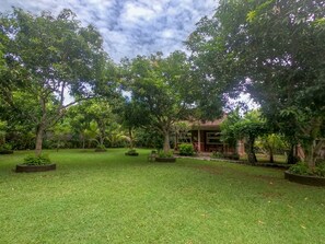 ห้องคลาสสิก | วิวสวน