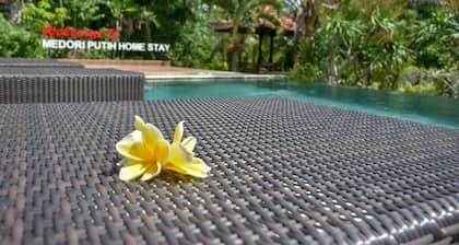 Medori Putih Homestay