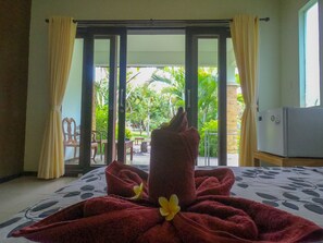 Deluxe Room, Pool View | Desk, free WiFi, bed sheets - Medori Putih Homestay (Pecatu)