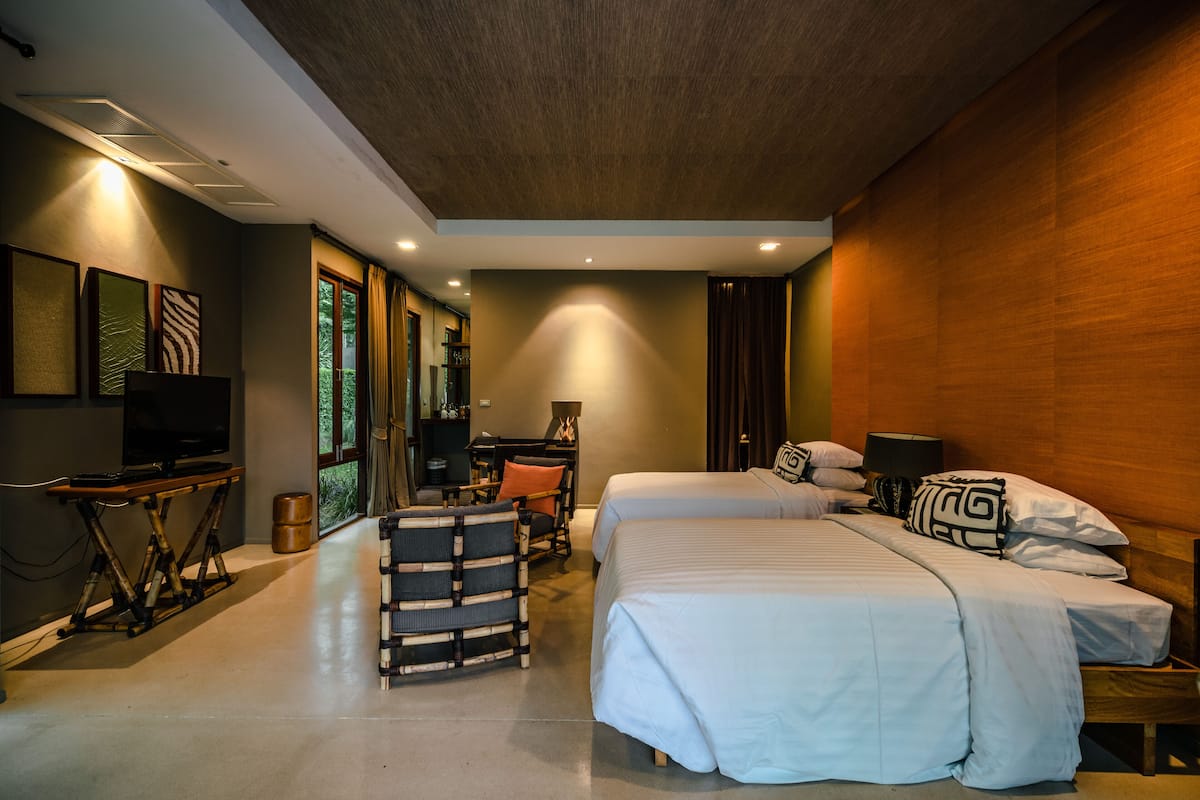 winter escape deluxe villas | minibar, in-room safe, desk, blackout curtains