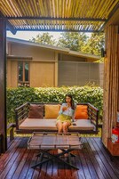 Summer Pool Villas | Terrace/patio