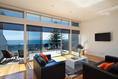 Penguin Waterfront Escape