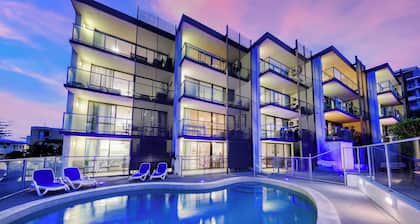 Merrima Court Holidays