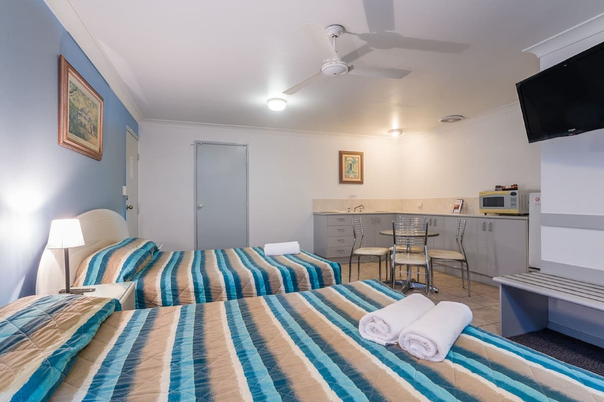 1 habitación, decoración personalizada y muebles diferentes