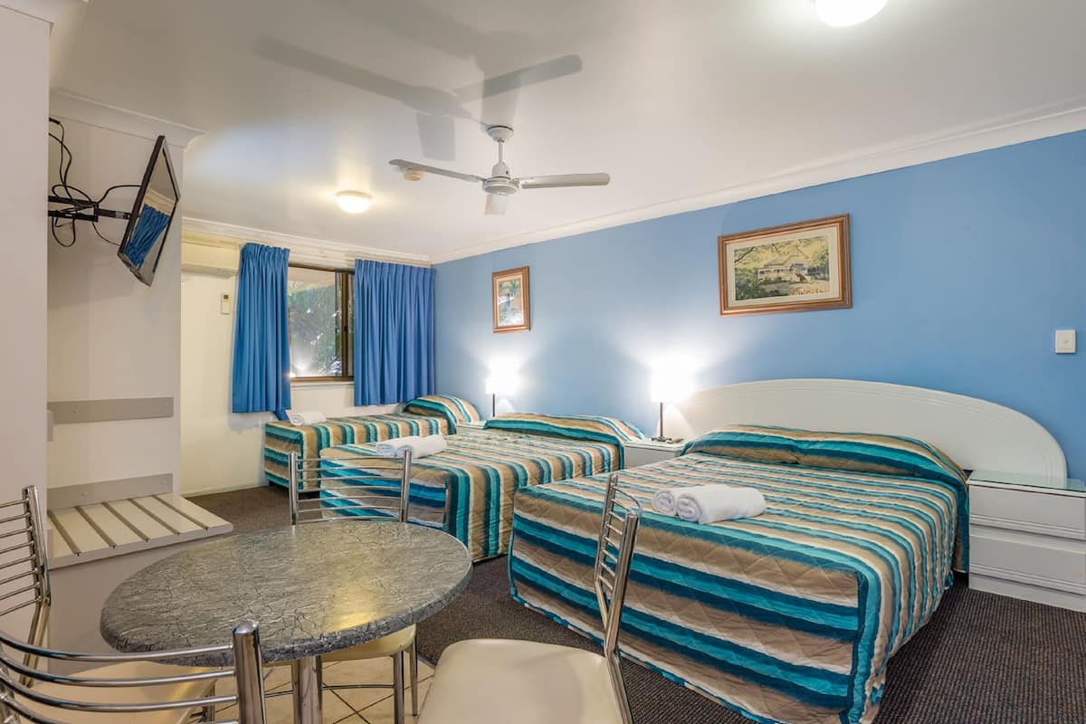 1 habitación, decoración personalizada y muebles diferentes
