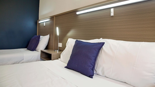 Habitación estándar con 1 cama doble o 2 individuales