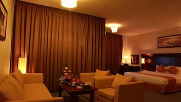 Junior Double Room | Premium bedding, minibar, in-room safe, desk