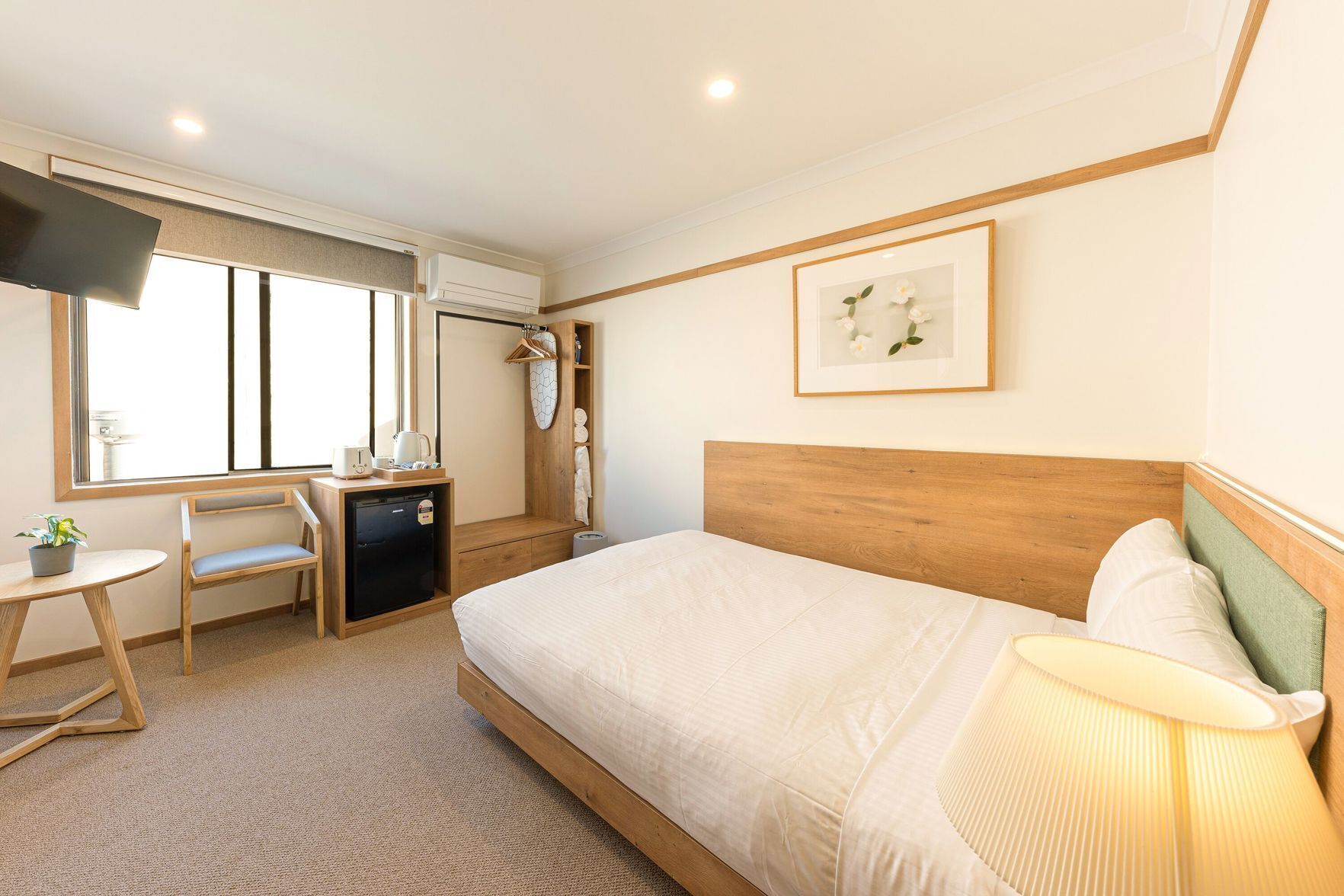 Système d’insonorisation, fer et planche à repasser