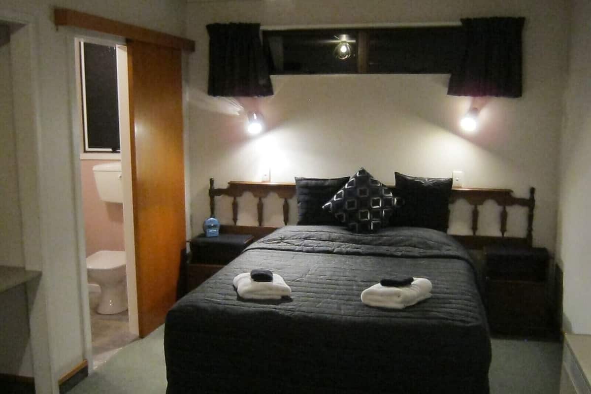 Estudio estándar, no fumadores, cocina (Excec. Studio Apartment) | Zona de estar | Una televisión