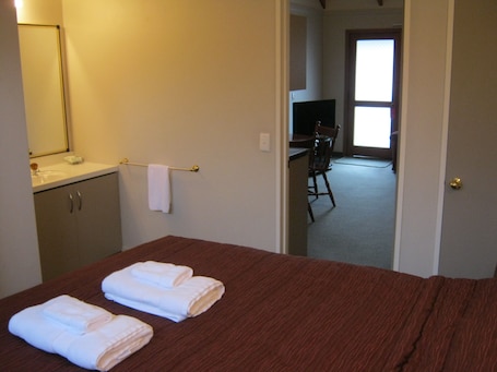 Standard-Suite, 1 Schlafzimmer, Nichtraucher, Küche (apartment 9) | WLAN, Rollstuhlgeeignet. Blue Dolphin Motel