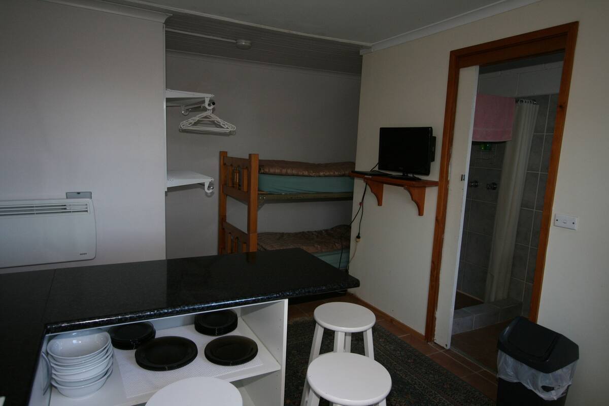 Studio 3 X Bunks | Cribs/infant beds, WiFi (free), bed sheets