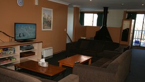 Interior - Chalet Jindabyne (Jindabyne)