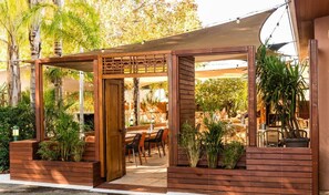 Bar (on property) - Wattle Grove Motel (Wattle Grove)