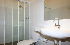 Family Suite, 2 Bedrooms | Bathroom | Shower, free toiletries, hair dryer, towels