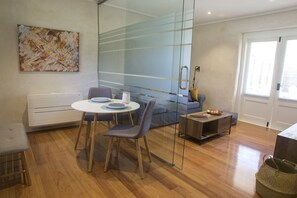 Lyxsvit | Sängtillbehör av högsta kvalitet, individuell inredning och unika möbler