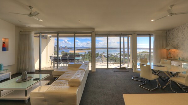 Luxury Apartment, 2 Bedrooms | Water view