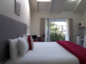 Cubrecamas, colchones con efecto memoria, wifi gratis y ropa de cama 