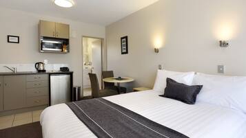 Spa Studio Ground Floor | Bügeleisen/Bügelbrett, Babybetten, Zustellbetten, kostenloses WLAN