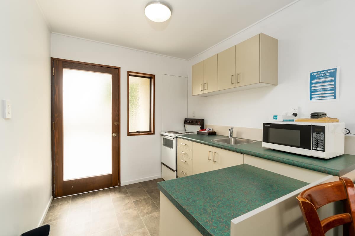 family apartment, 2 bedrooms | private kitchen | fridge, microwave, coffee/tea maker, electric kettle