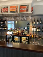 Bar (en el alojamiento)