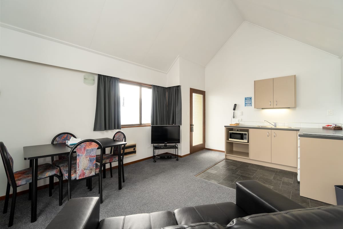 Zimmer, 1 Schlafzimmer, Küche | Eigene Küche