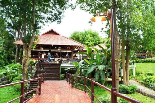 Pung Waan Kwae Noi Resort