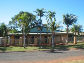 Exterior - South Hedland Motel (South Hedland)