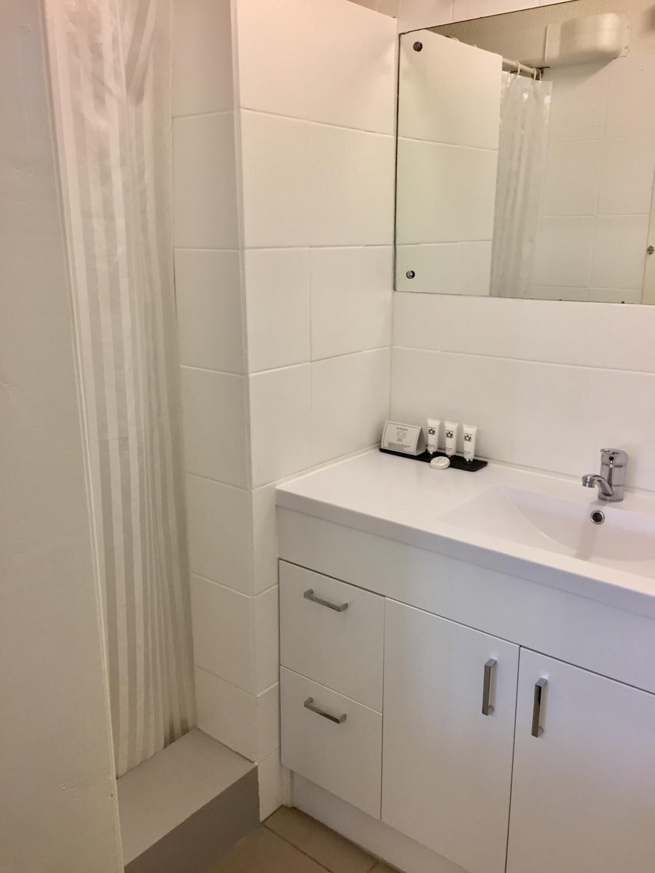 Hair dryer, towels