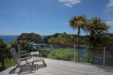 Premier-Suite, 2 Schlafzimmer, Nichtraucher, Küche (Premier Ocean View Apart) | Balkon. Pacific Rendezvous