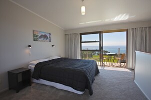 Suíte luxo, 1 quarto, para não fumantes, cozinha (Deluxe Ocean 1 Room) | 1 quarto, individualmente decorados, individualmente mobiliados