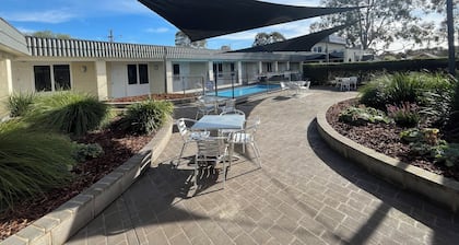 Ryley Motor Inn