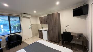Quarto luxo, 1 quarto | Individualmente decorados, individualmente mobiliados