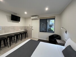 华丽客房, 2 间卧室, 简易厨房 | 特色装修、特色家居、笔记本电脑工作区、遮光窗帘