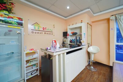 OYO 89881 V Stay Guesthouse