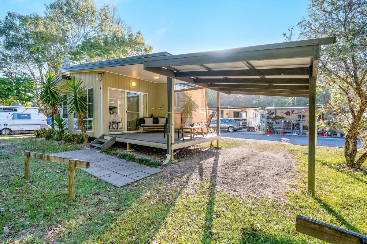 Beach Surf Shack (located in permanent residents area) | Terrasse/patio