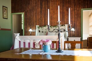 Standard Suite, 1 Bedroom, Non Smoking, Kitchen (Couples Cottage The Church ) | Premium bedding, iron/ironing board, bed sheets - Hillview Cottages (Booie)