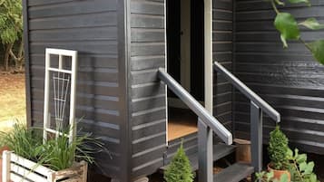 Suíte standard, 1 quarto, para não fumantes, cozinha (Couples Cottage The Church	) | Roupas de cama premium, ferros/tábuas de passar roupa, roupa de cama