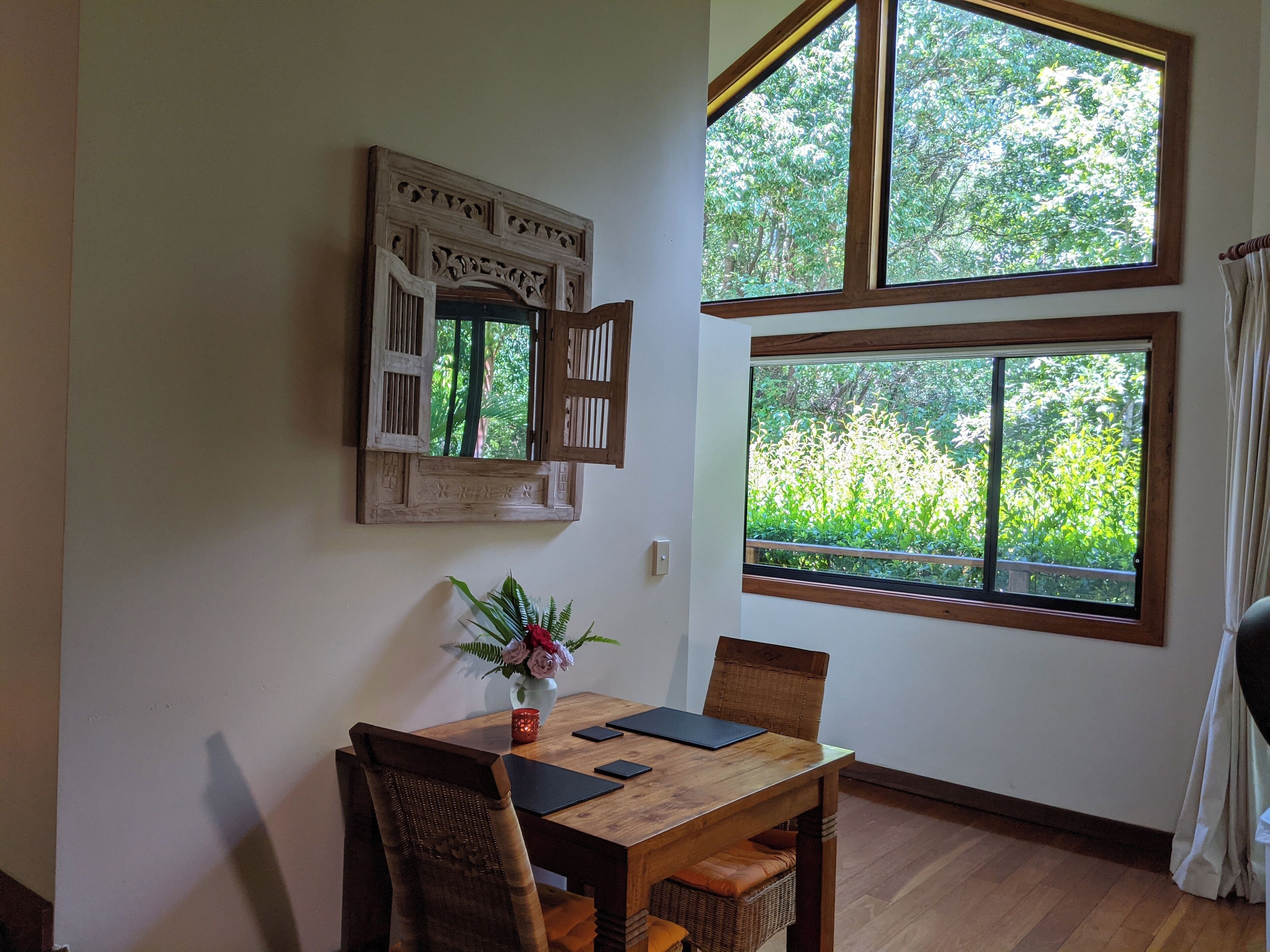 Standard Suite, 1 Bedroom, Non Smoking, Kitchen (The Pinnacle) | Individually decorated, individually furnished, iron/ironing board