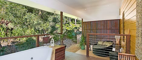 Standard-Suite, 1 Schlafzimmer, Nichtraucher, Küche (Rainforest) | Individuell dekoriert, individuell eingerichtet, Verdunkelungsvorhänge