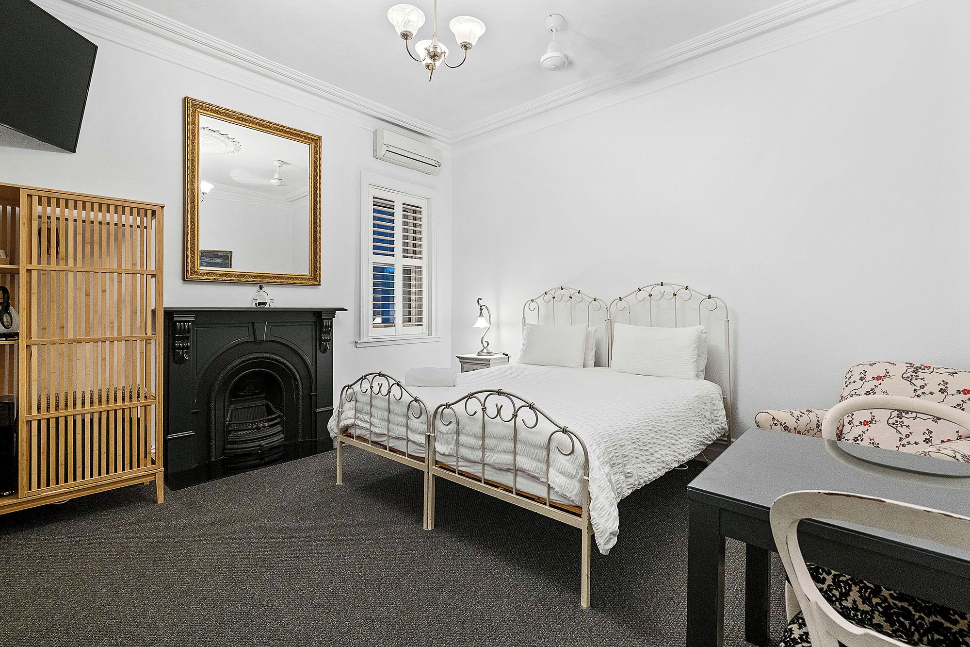King room with Ensuite | Iron/ironing board, free WiFi
