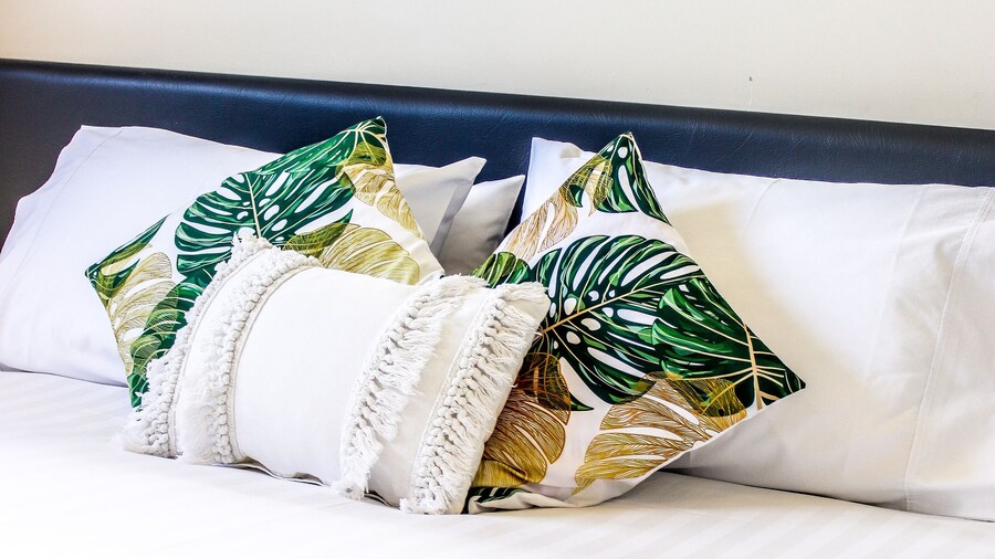 Coleraine Suites & Apartments