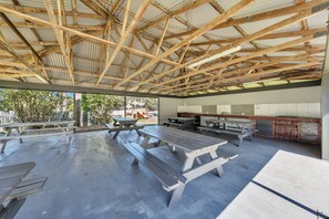BBQ/picnic area