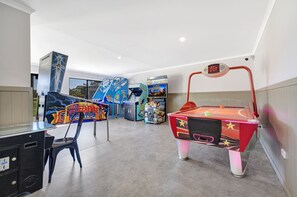 Games room - Ingenia Holidays Ulladulla  (Ulladulla)