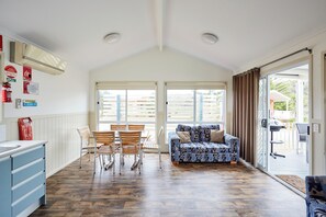 Seagull | Living area