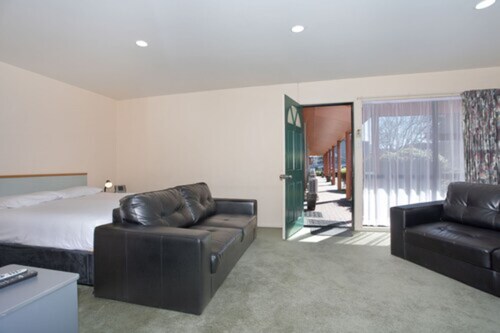 Pavilion Motel & Conference Centre