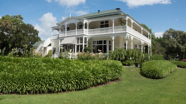 Front of property - Ormlie Lodge (Waiohiki)