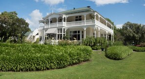 Front of property - Ormlie Lodge (Waiohiki)