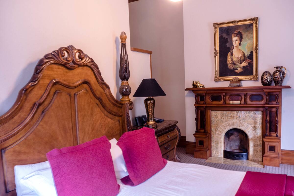 Standard Room, Non Smoking, Balcony (Gertude Mary Nelson) | Blackout drapes, soundproofing, iron/ironing board (on request)