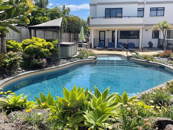 Outdoor pool, pool loungers